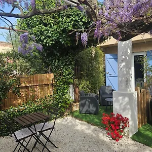 chez-louis.fr-provencehotel.com/